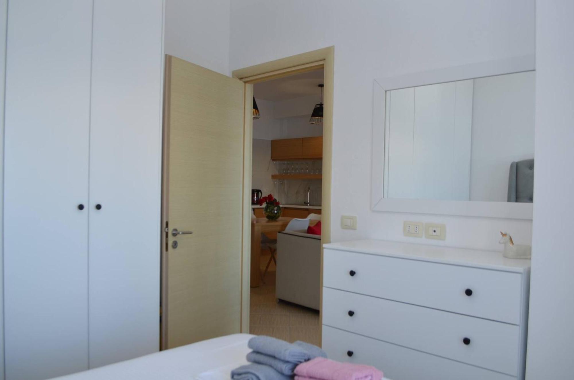 Sunset Tarraces Apartment Sarande Ngoại thất bức ảnh