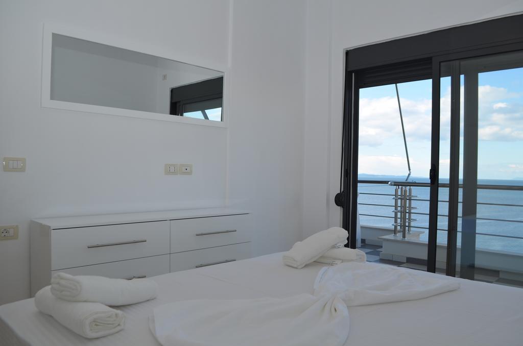 Saranda Sunset View Apartments Ngoại thất bức ảnh